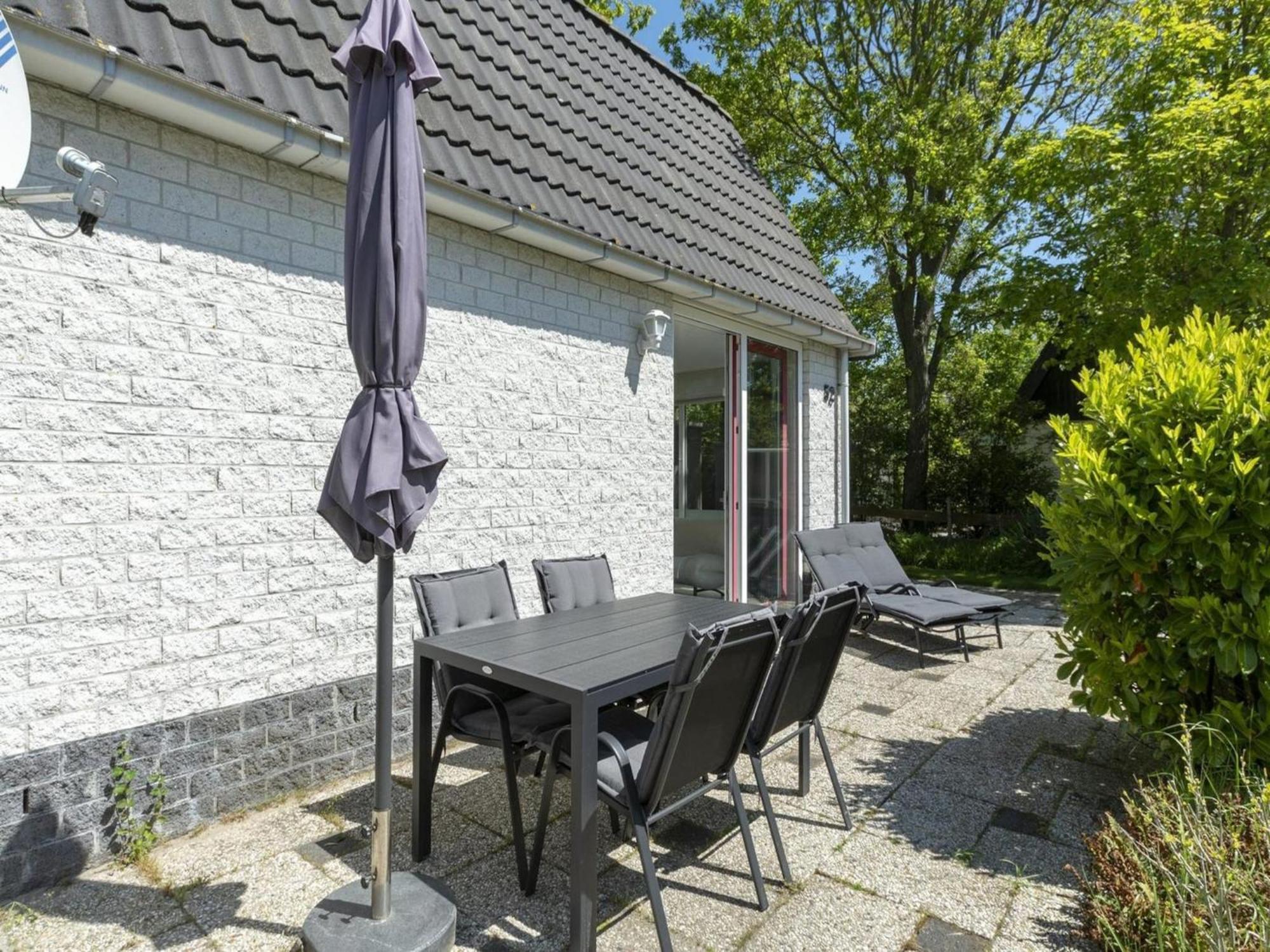 Holiday Home With Pool By The Sea Sint Maartensvlotbrug Bagian luar foto