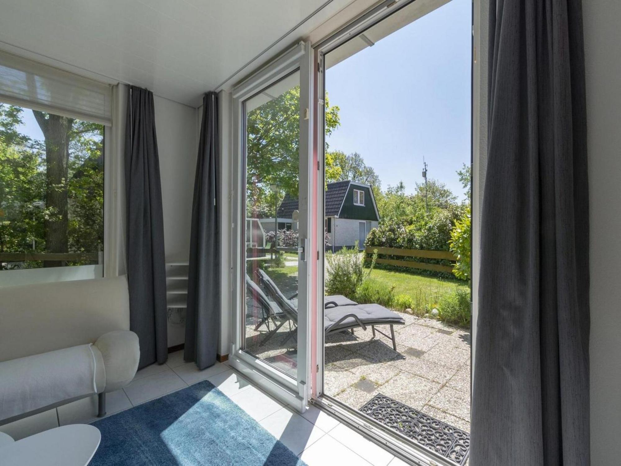 Holiday Home With Pool By The Sea Sint Maartensvlotbrug Bagian luar foto